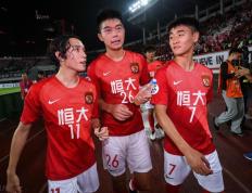 关于格林官方公布新规，关键时刻神级表现引发争议，爆发新星球迷热议！的信息